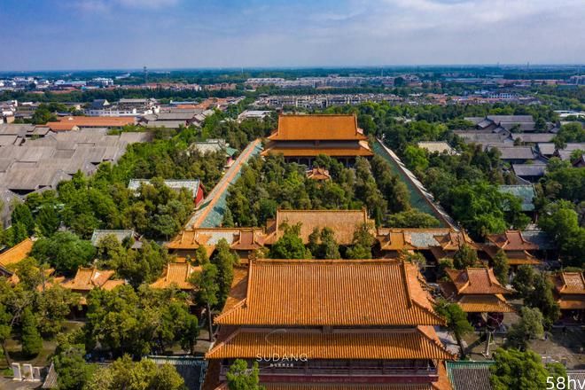 中国最大的建筑庙宇是哪座？梁思成称它为“孤例”，仿故宫修建