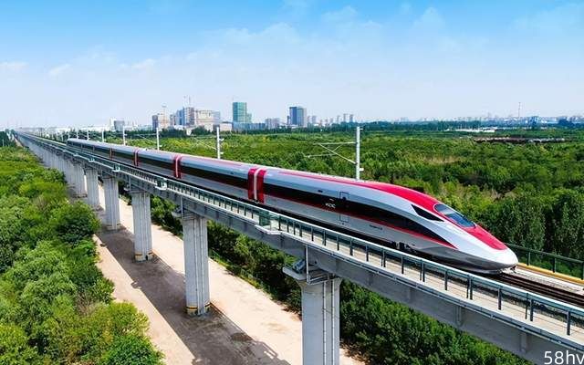 中国为印尼建设的高铁顺利推进，印度网友与日本网友就高铁互怼