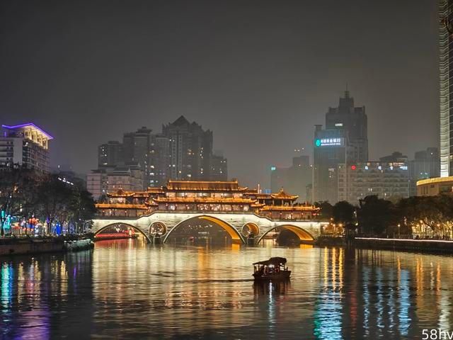 成都最美夜景在这条河上，古朴和现代融合，你来过吗?