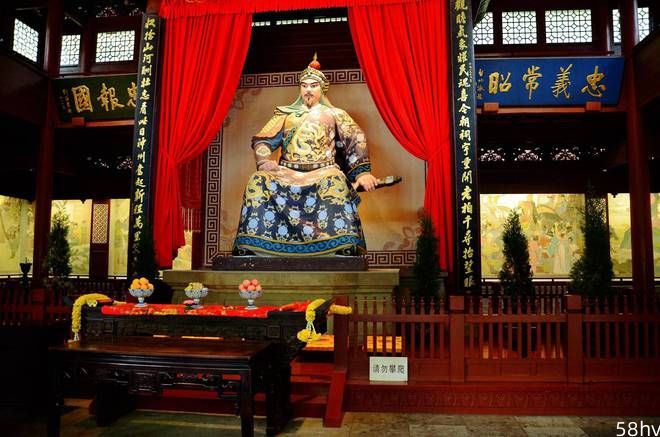 《满江红》带火杭州岳王庙，春节7天超5万人来这里，祭拜英雄岳飞