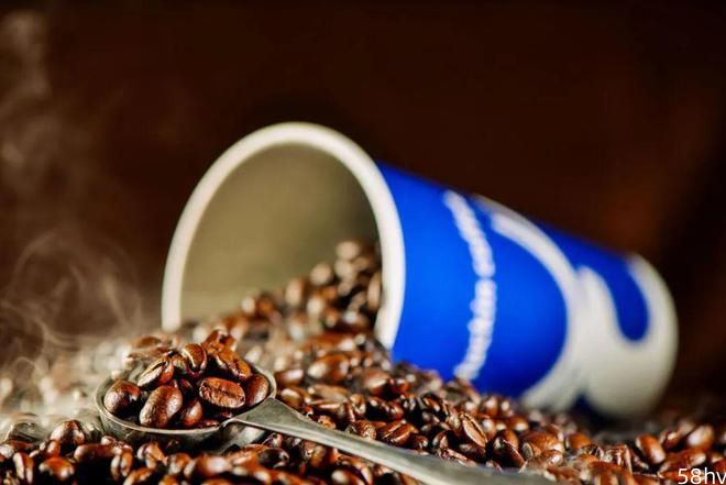 去年营收破百亿利润过11亿 瑞幸咖啡正越跑越快