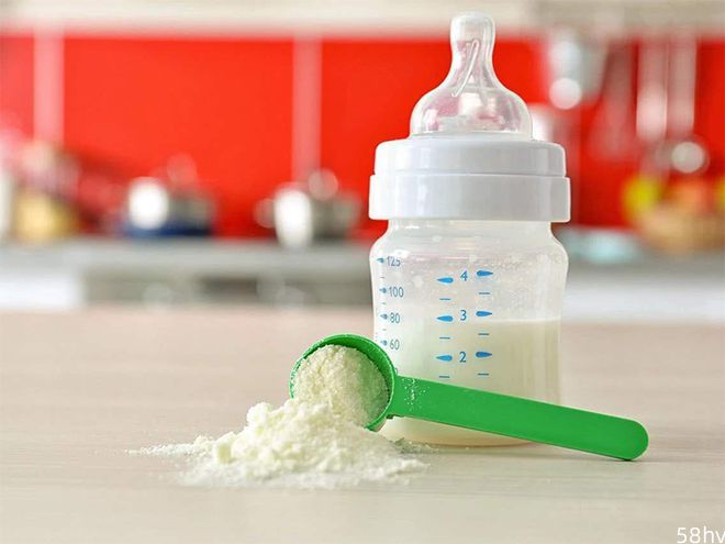 6个月婴儿该如何喂养，需特别注意哪些？