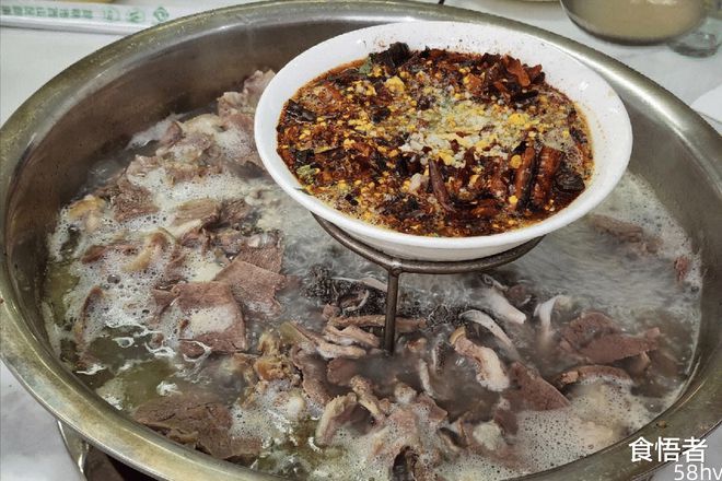 云南美食文化——羊肉类传统经典菜肴18例