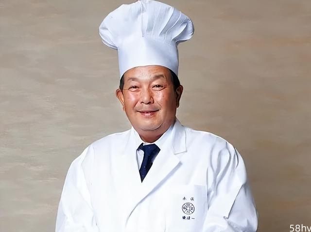 传播川菜文化做出重要贡献的两代名厨