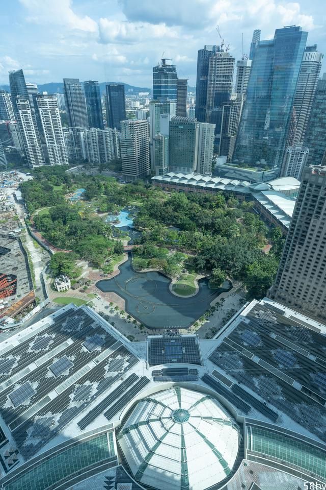 吉隆坡闪耀的地标，无可争议的第一高楼，到马来西亚必看