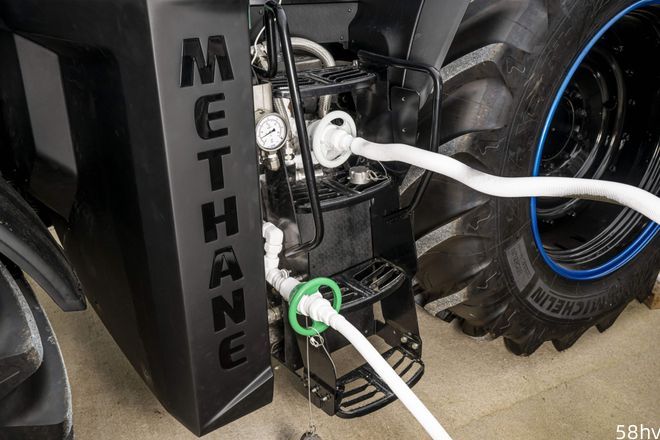全球首款液化天然气拖拉机发布：最大 270 马力，燃料来自牲畜粪