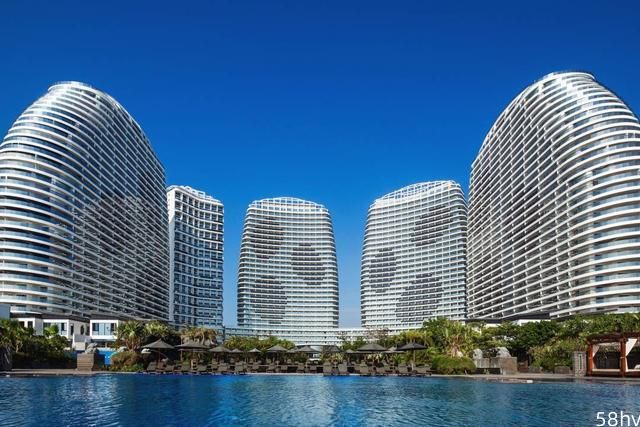 广东6星“小迪拜”酒店放大招，两日游含自助早餐+温泉，关键便宜