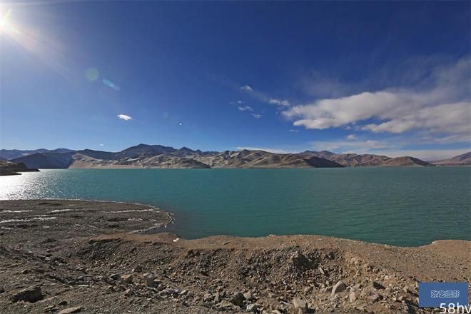 高原上绝美景观，世界海拔最高的湖泊：帕米尔高原上的喀拉库勒湖