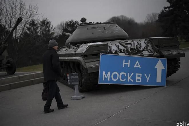 德美宣布向乌克兰送坦克后，乌遭俄导弹和无人机袭击