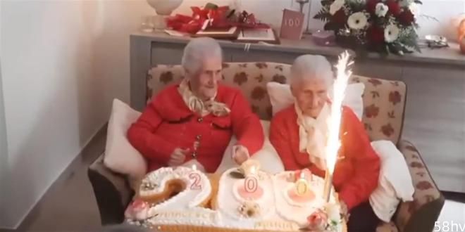 意大利双胞胎姐妹共庆百岁生日，1人有子孙50余人，1人终身未婚