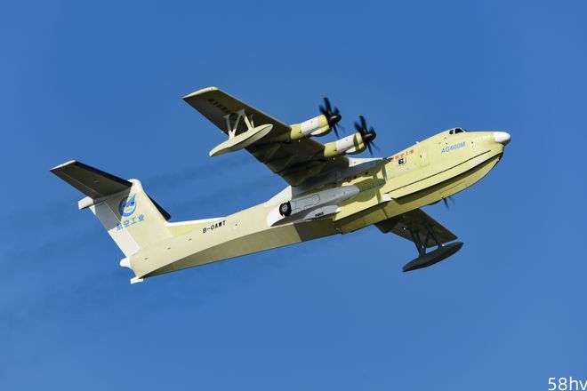 我国自研“鲲龙”AG600M 飞机全面进入型号取证试飞阶段