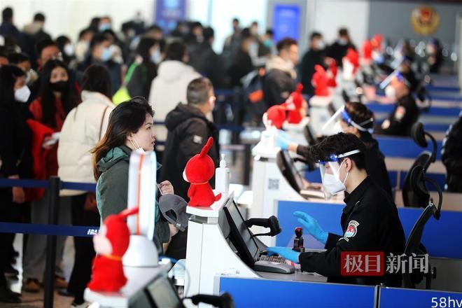 武汉天河机场春节高位运行，重回单日客流7万人次