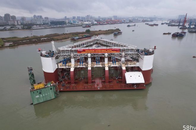 海上“移动充电宝”在广东下水调试，每天可产生 2.4 万度电