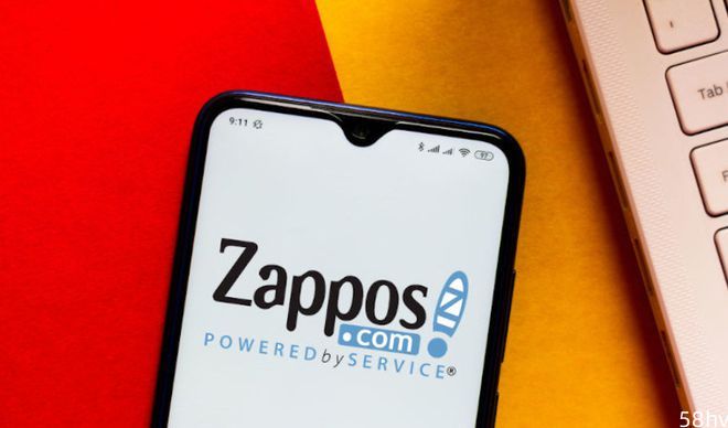 消息称亚马逊旗下在线鞋服零售商 Zappos 上月悄悄裁员 20%