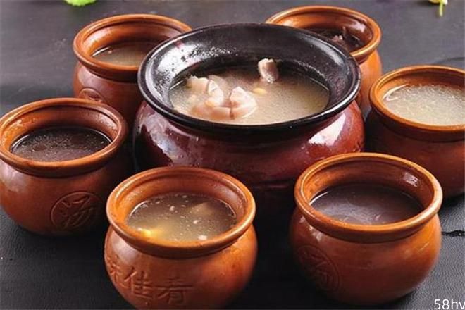 江西南昌的传统菜肴，南昌瓦罐汤