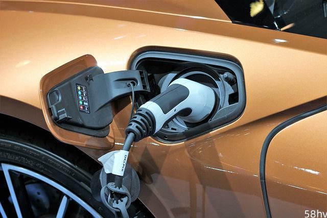 燃油车已在德国失宠，12 月该国电动汽车销量占比达 55%