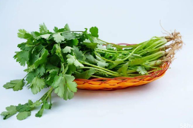 菠菜、韭菜靠边站，它才是“春菜之王”！爽口美味，经常吃身体棒