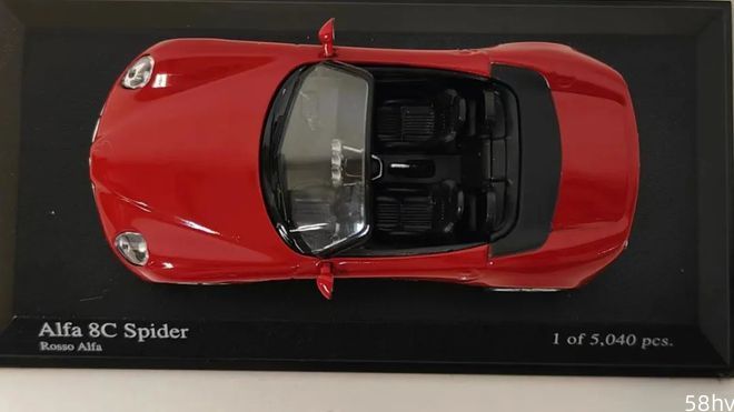 车模故事：最美的红色小辣椒！阿尔法·罗密欧8C Spider