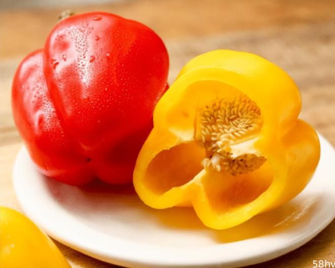辣椒是“维C之王”，增强免疫还美白，营养美味，简单一炒都爱吃