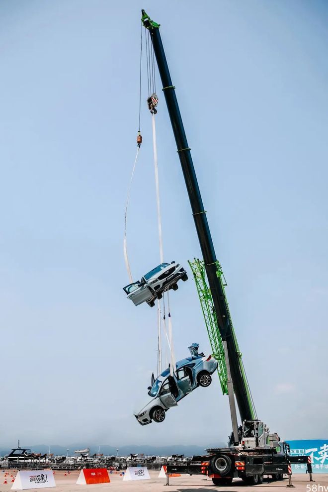 高空悬吊，吉利星瑞是安全性能同级最优？